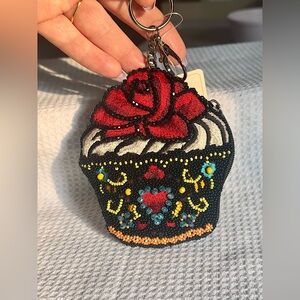 NWT Mary Frances Handmade Embroidery & Beaded Cupcake Zipper Pouch Keychain